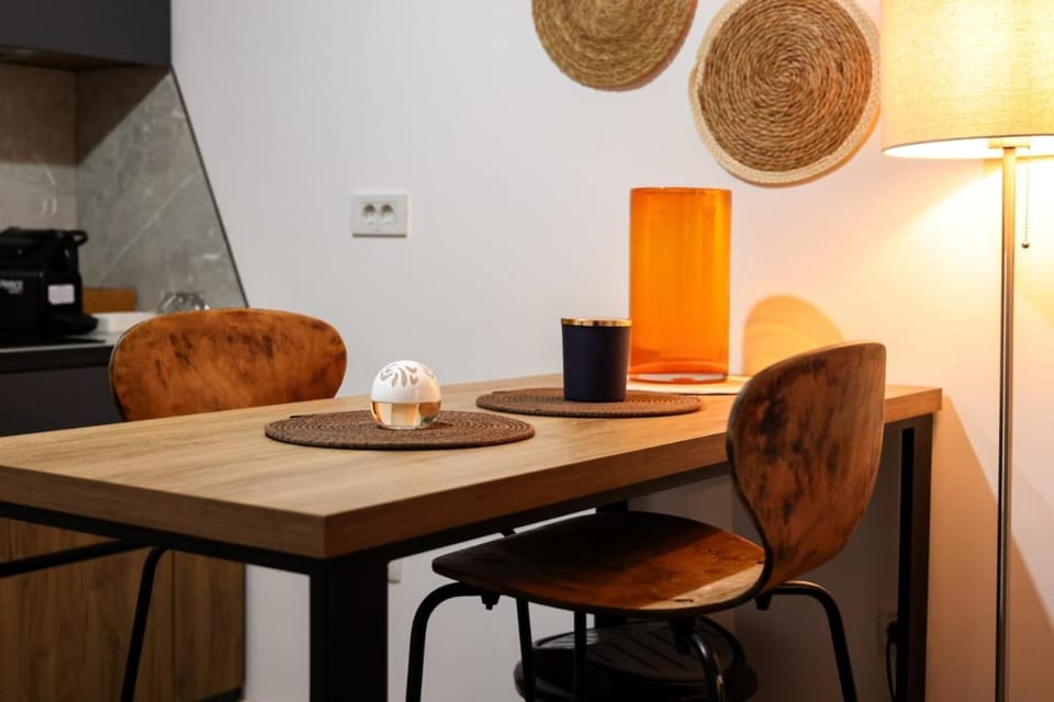 KVR Modern City Center Studio Apartment in Serbia