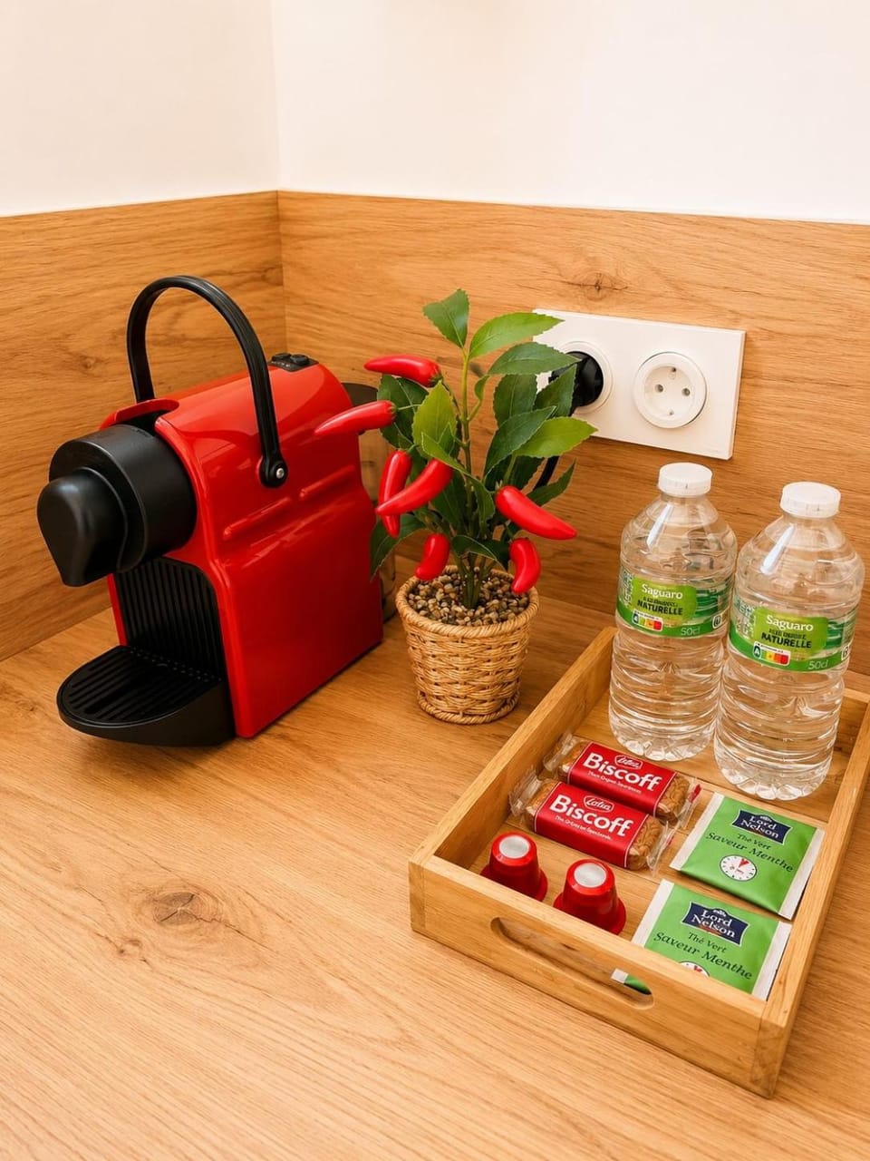 Coffee/tea facilities, kitchen