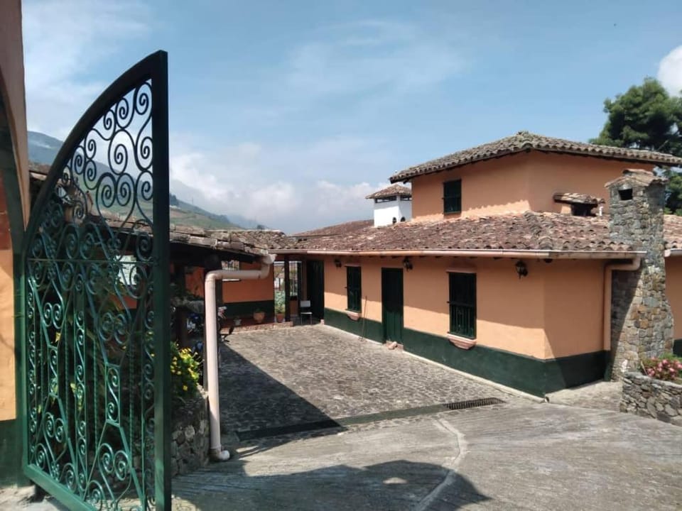 CHES JAMA SHIA Cabaña House in Venezuela