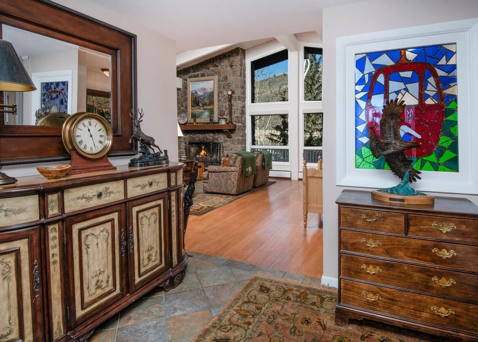 225 Forest Road House in Vail