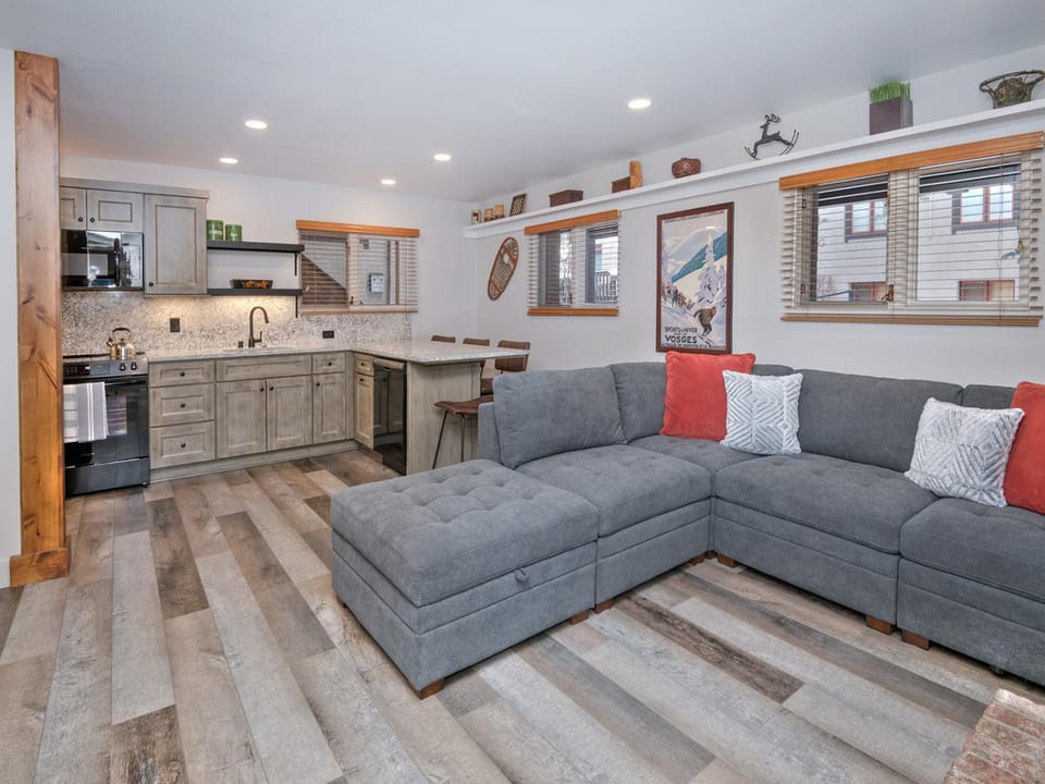 All Seasons C-2B Apartment in Vail