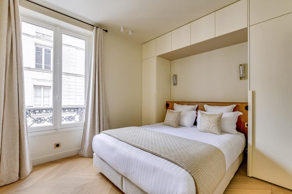Bed, Photo of the whole room, Bedroom, wardrobe