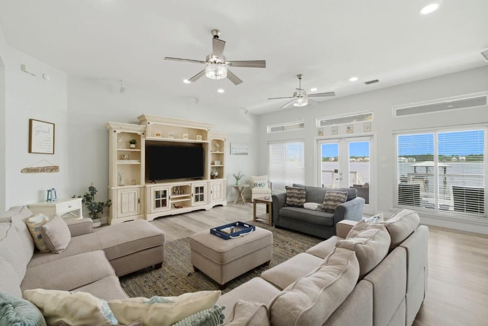 The Doc Beach House House in West Beach