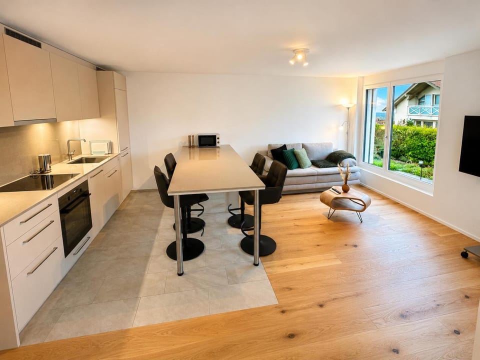 Living room, Dining area, kitchen