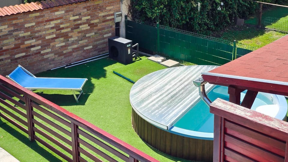 Garden, Swimming pool