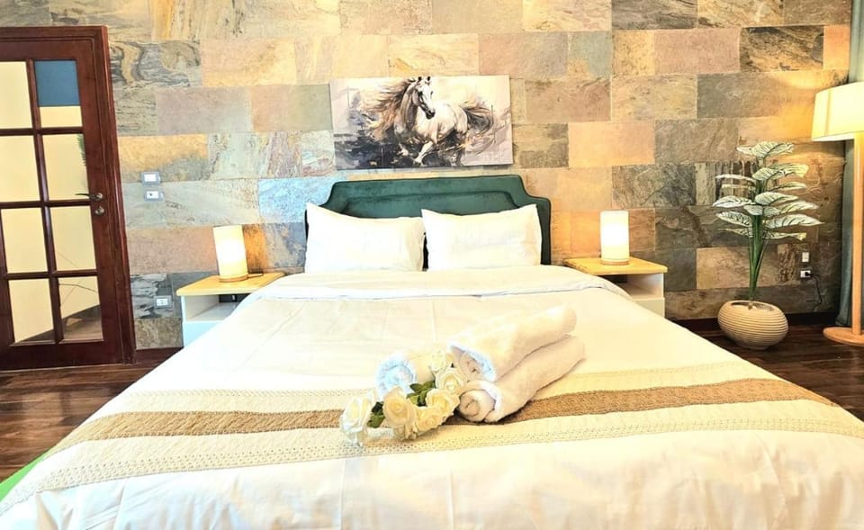 شقه هادئة بالشيخ زايد بالقرب من اركان Apartment in Egypt