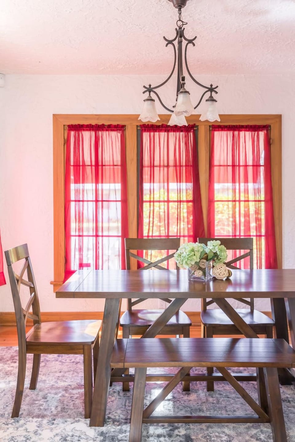 NEW Beautiful Riverside cottage 2 BEDROOM HOME House in Riverside