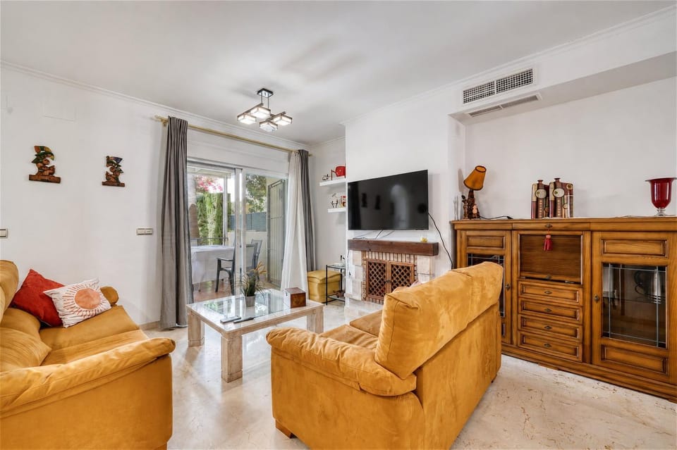 Property building, Living room