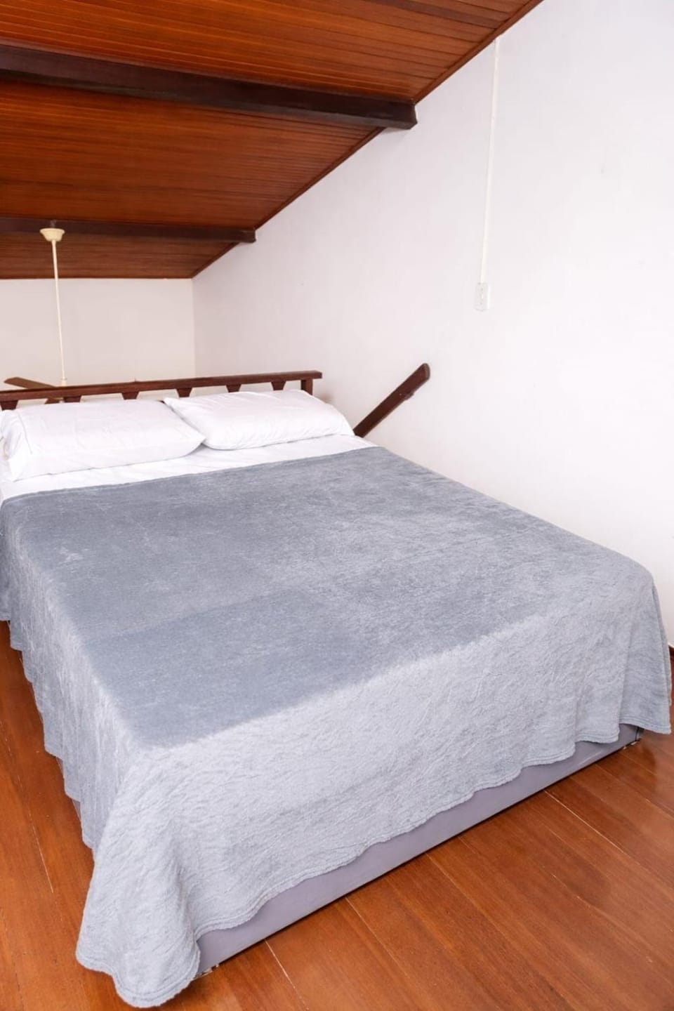 Apartamento a 8 minutos da PRAIA DO FORTE com garagem para 1 carro grátis e Wi-Fi Apartment in Cabo Frio