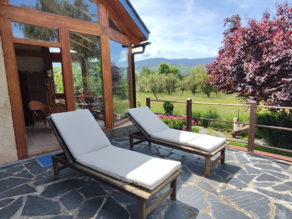 Patio, Spring, Natural landscape, Garden, Mountain view, sunbed