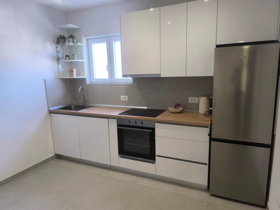 Apartmani Mladen Apartment in Tučepi
