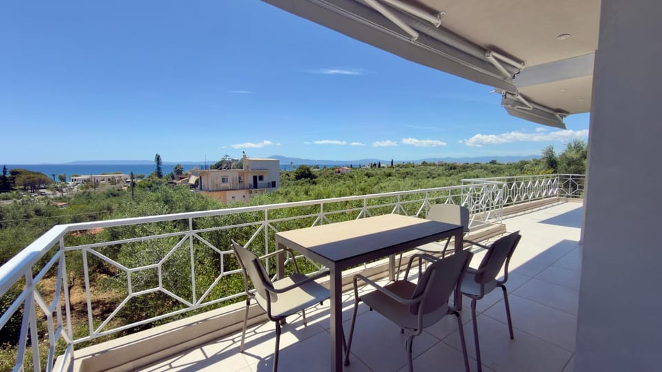 Natural landscape, View (from property/room), Balcony/Terrace, Sea view