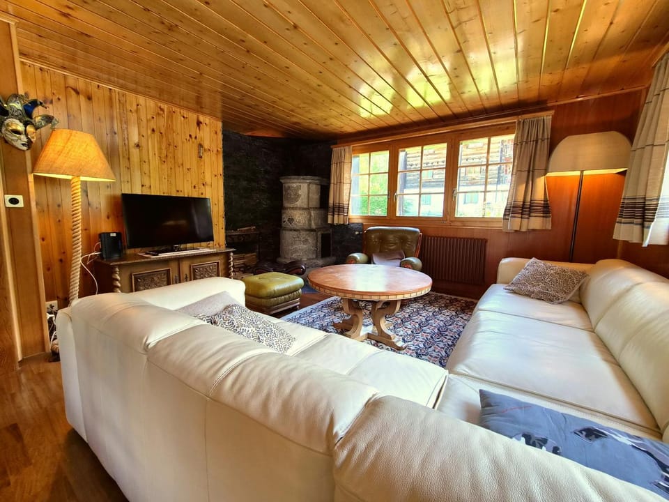 Communal lounge/ TV room, Living room