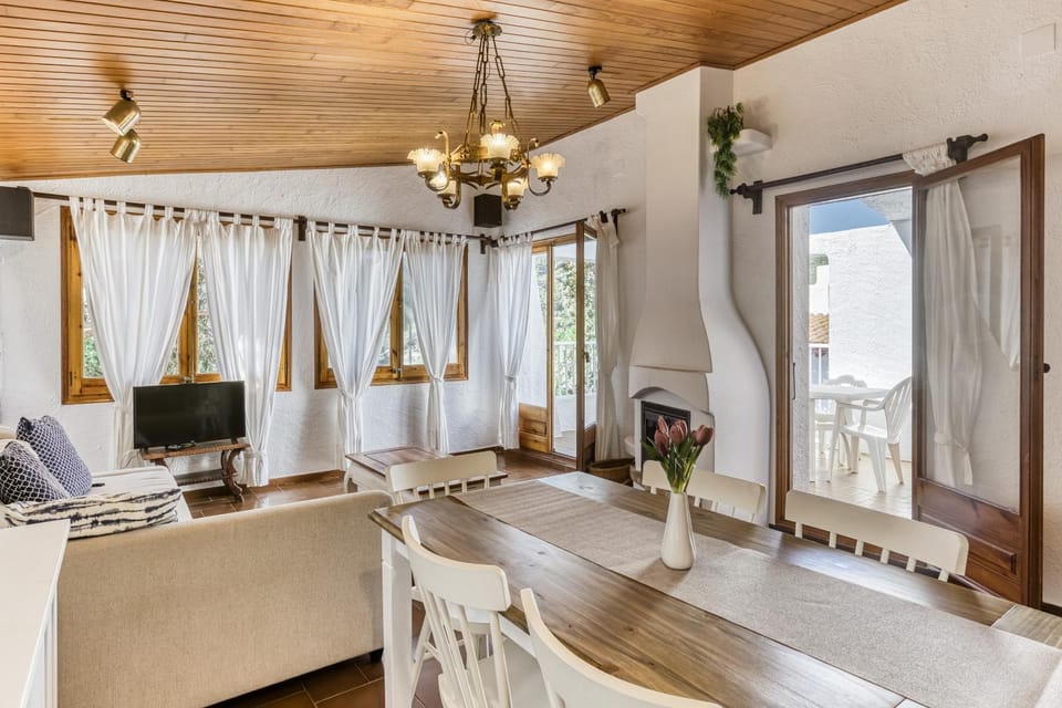 Casa Diana en Montgó House in L'Escala
