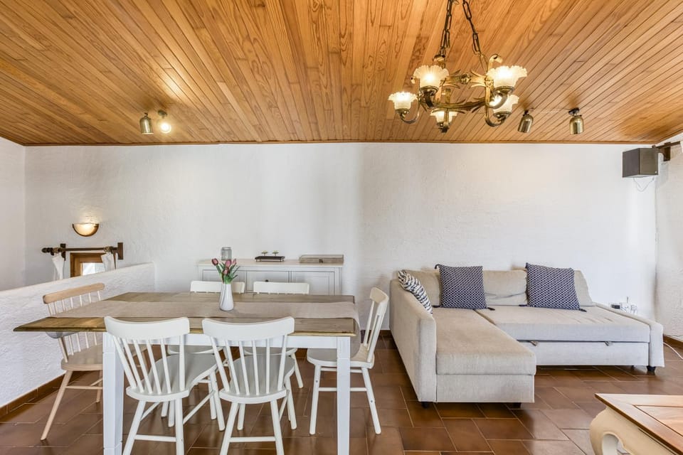 Casa Diana en Montgó House in L'Escala