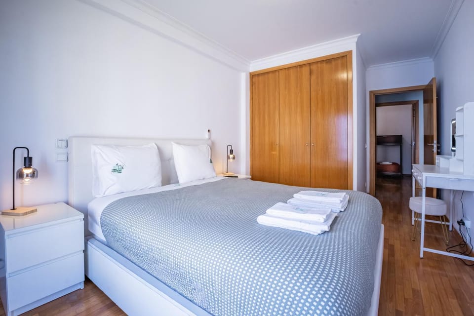 Bed, Photo of the whole room, Bedroom, towels, wardrobe