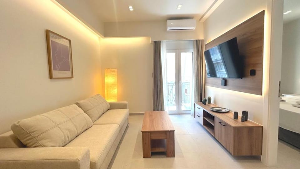 Quiet 1BR by Marina Zeas & Votsalakia Beach Apartment in Pireas