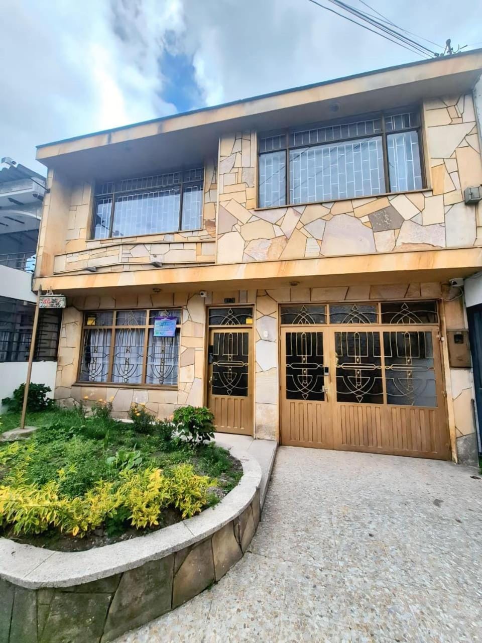 Property building, Facade/entrance