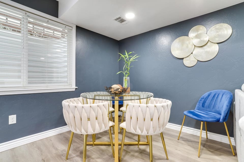 5 Mi to Barr Lake! Suburban Family Retreat Apartment in Brighton