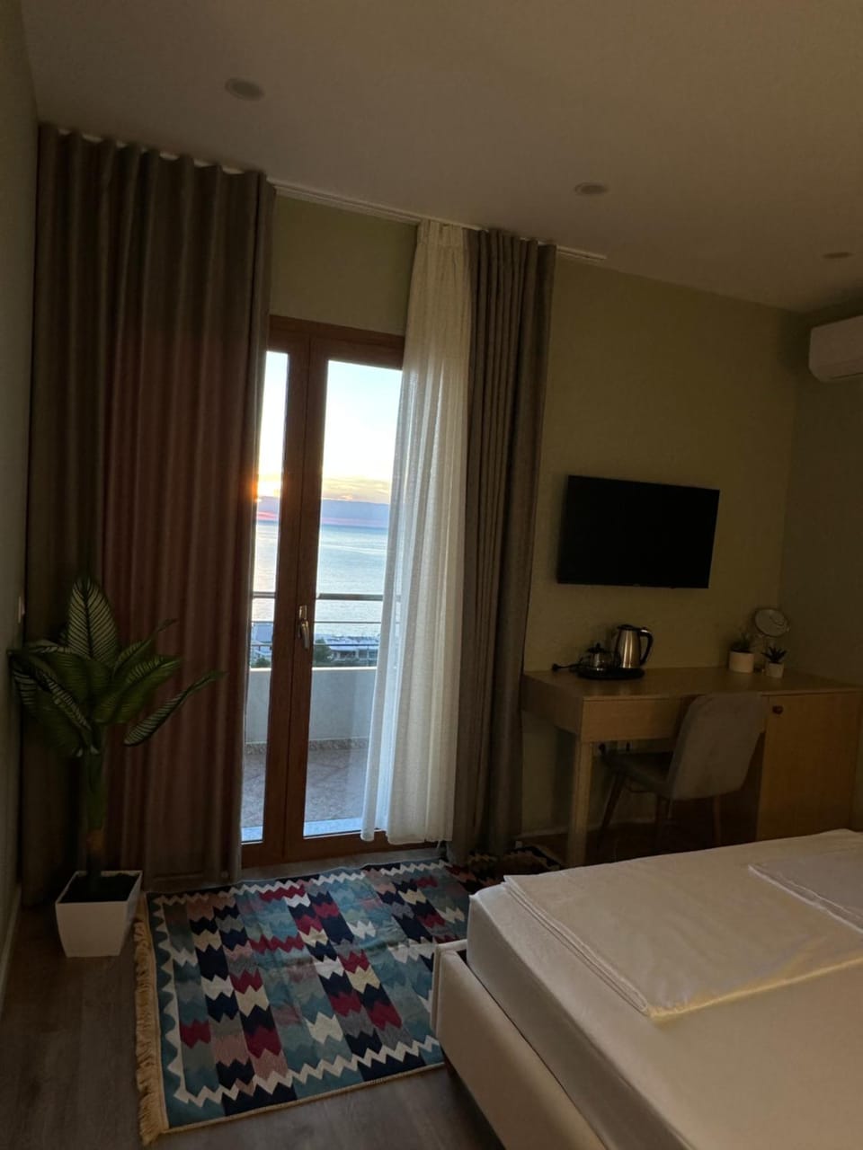 Lùmar Hotel Hotel in Vlorë