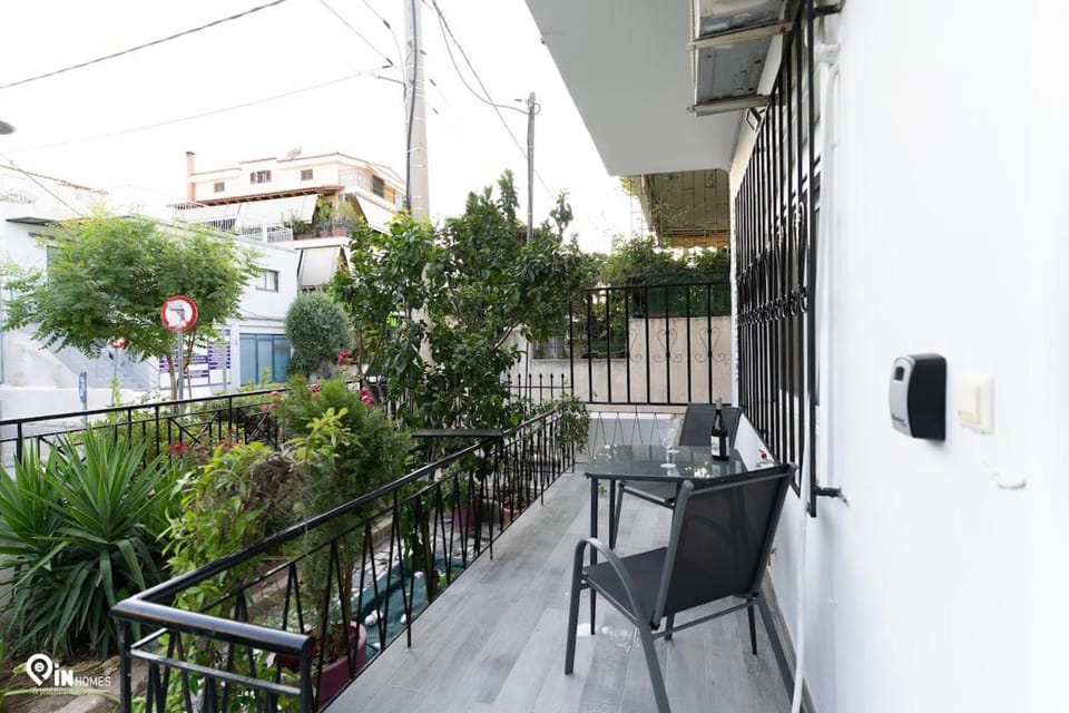 'Queen Elisabeth' Modern House near Metro Apartment in Chalandri