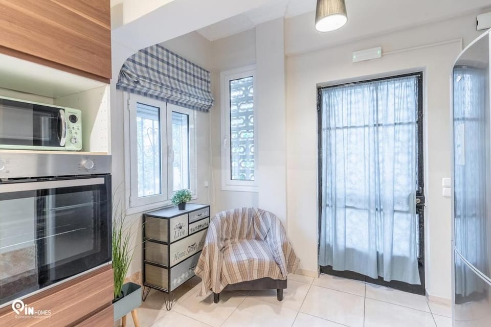 'Queen Elisabeth' Modern House near Metro Apartment in Chalandri