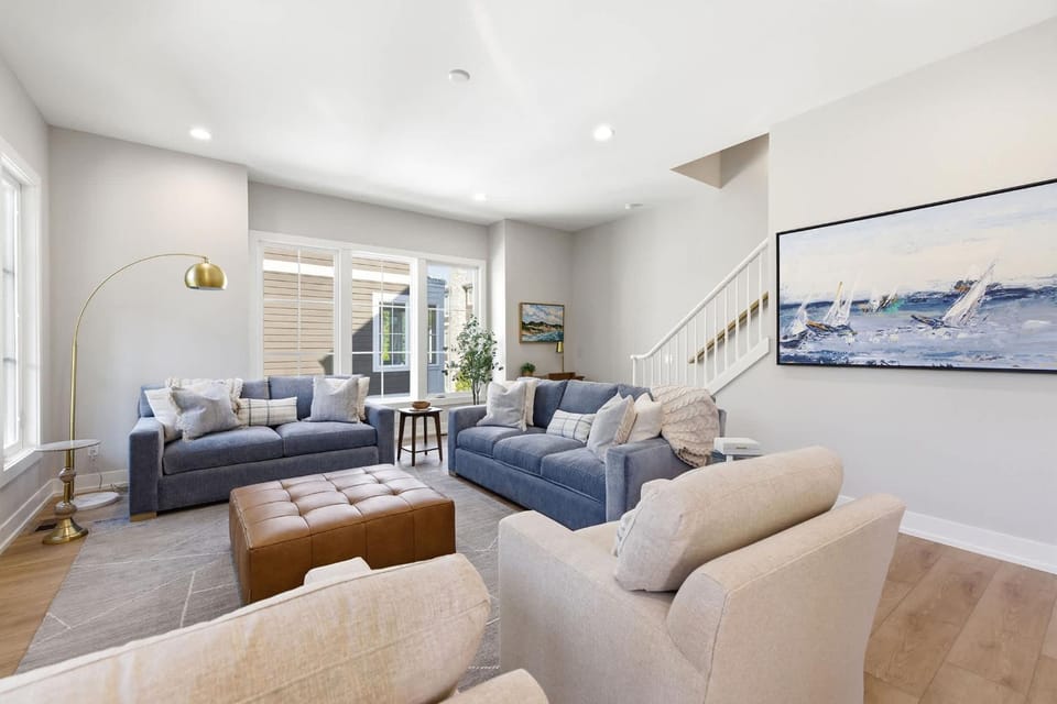 Living room, Seating area