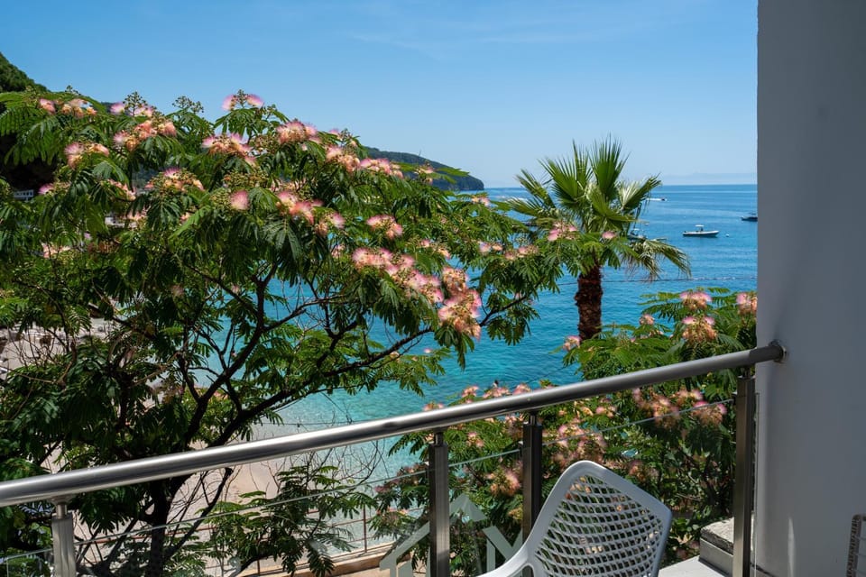 Hotel Riviera Dhermi Hotel in Vlorë County, Albania