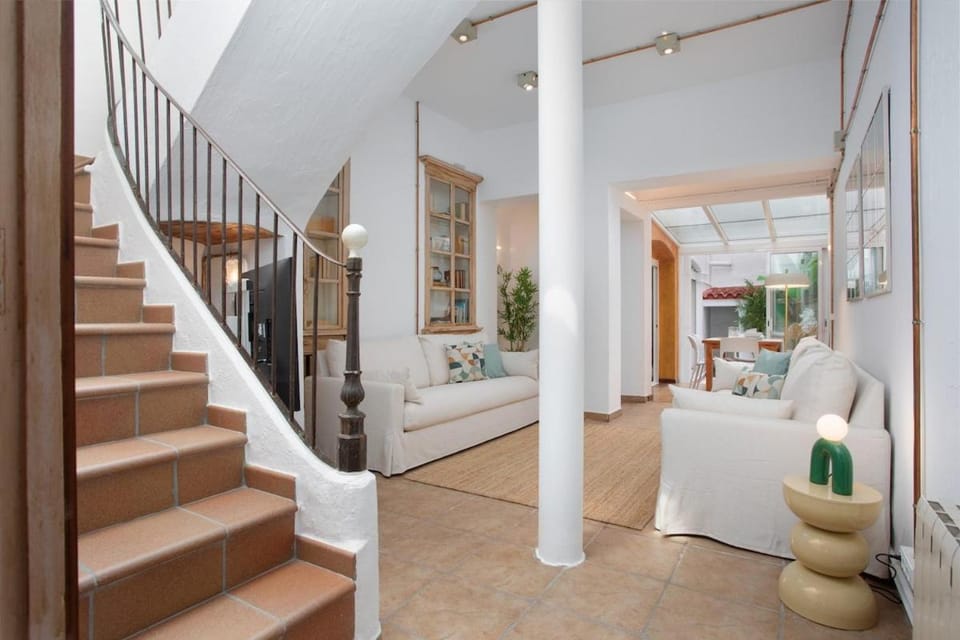 Seahomes Vacations - Villagehouse Heart of Blanes House in Blanes