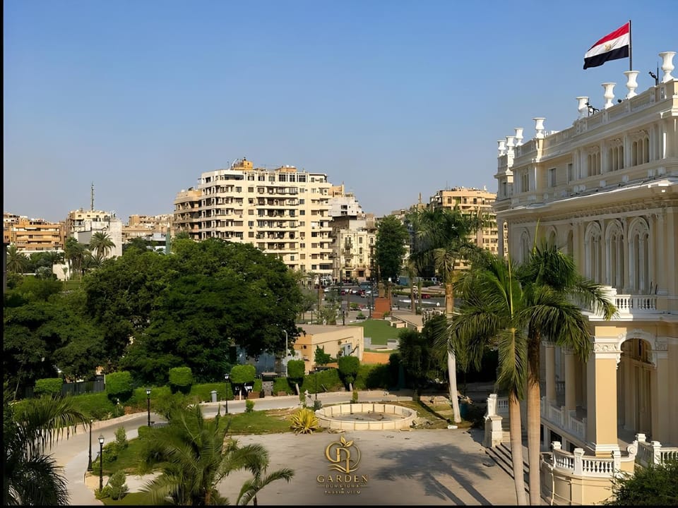 Property building, Nearby landmark, Neighbourhood, Natural landscape, Balcony/Terrace, City view