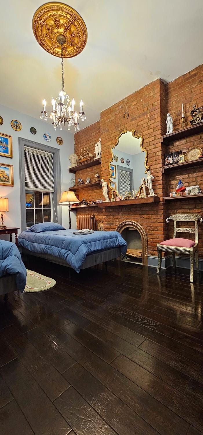 Rooms in a Luxurious Colonial Townhouse Vacation rental in Ridgewood