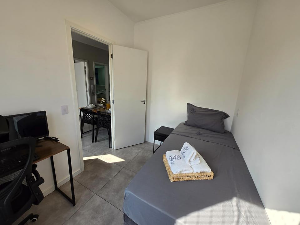 Apto Novíssimo - Próximo à Pinheiros e Estações Apartment in State of Espírito Santo, Brazil
