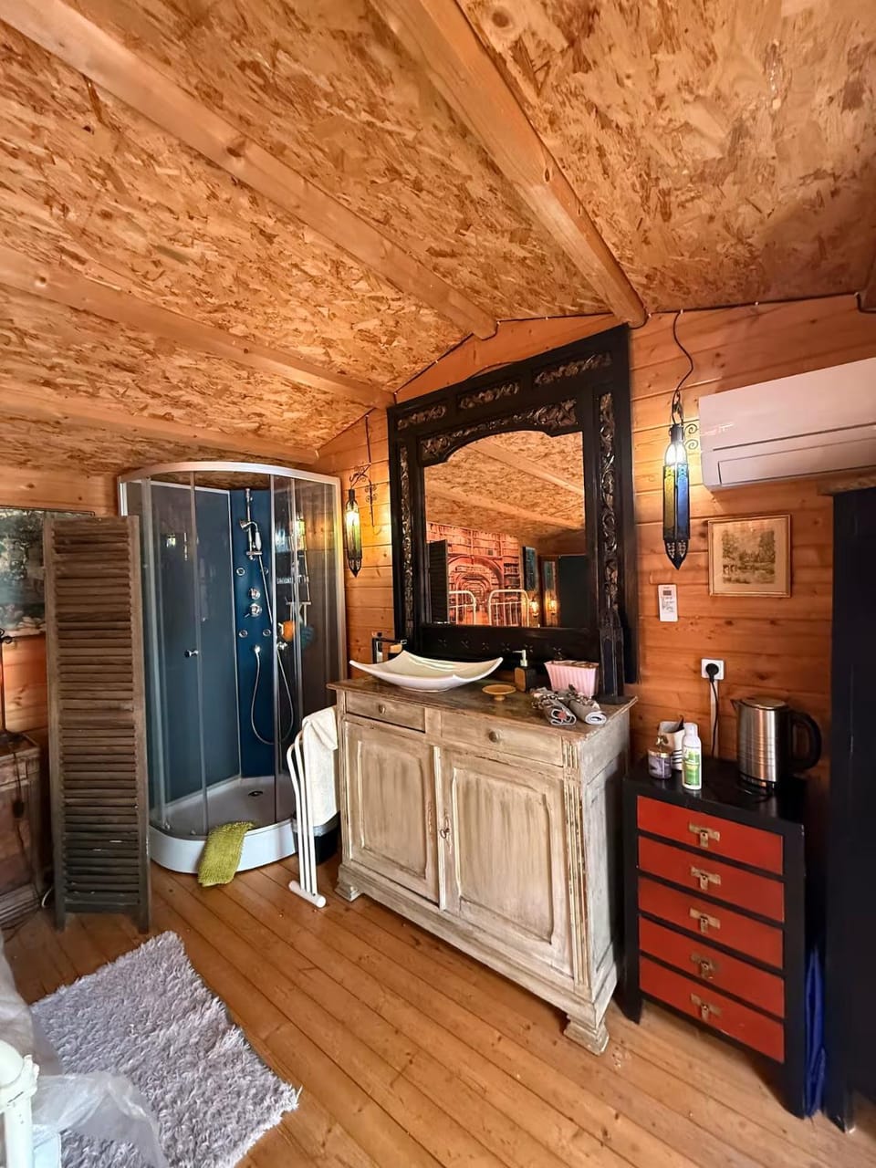cabane du sud Campground/ 
RV Resort in Nimes
