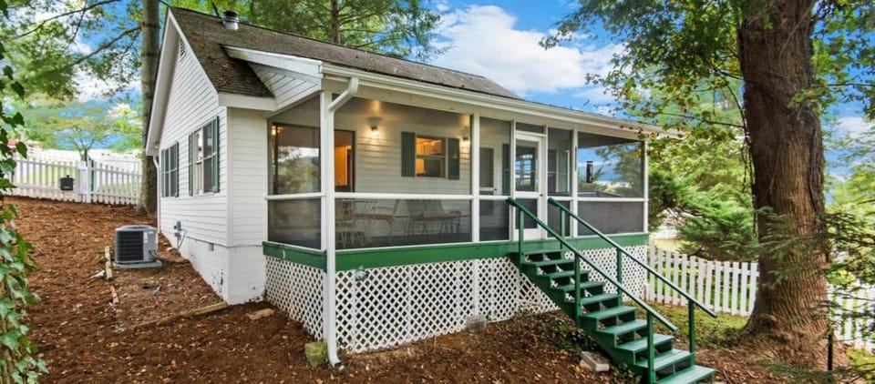 Barkwells Resort in Mills River