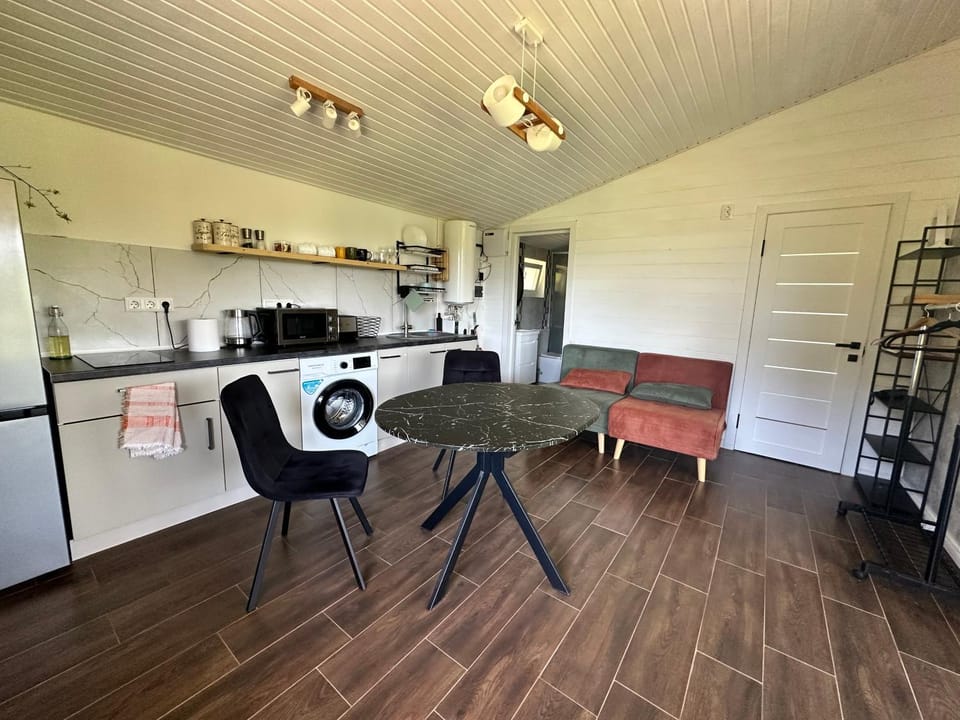 Living room, Seating area, Dining area, stove