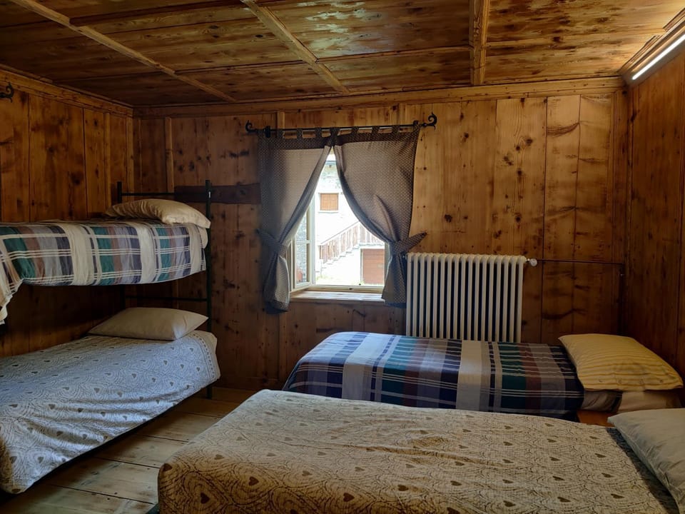 Locanda Teggiate Inn in Canton of Grisons