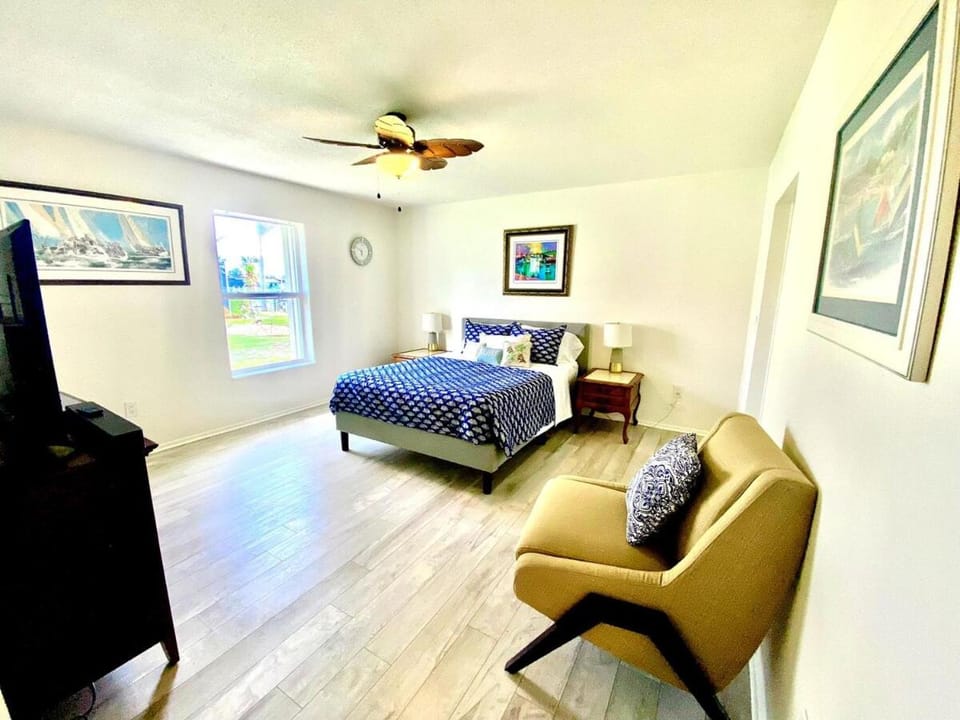 Canal Breeze Getaway House in Port Charlotte