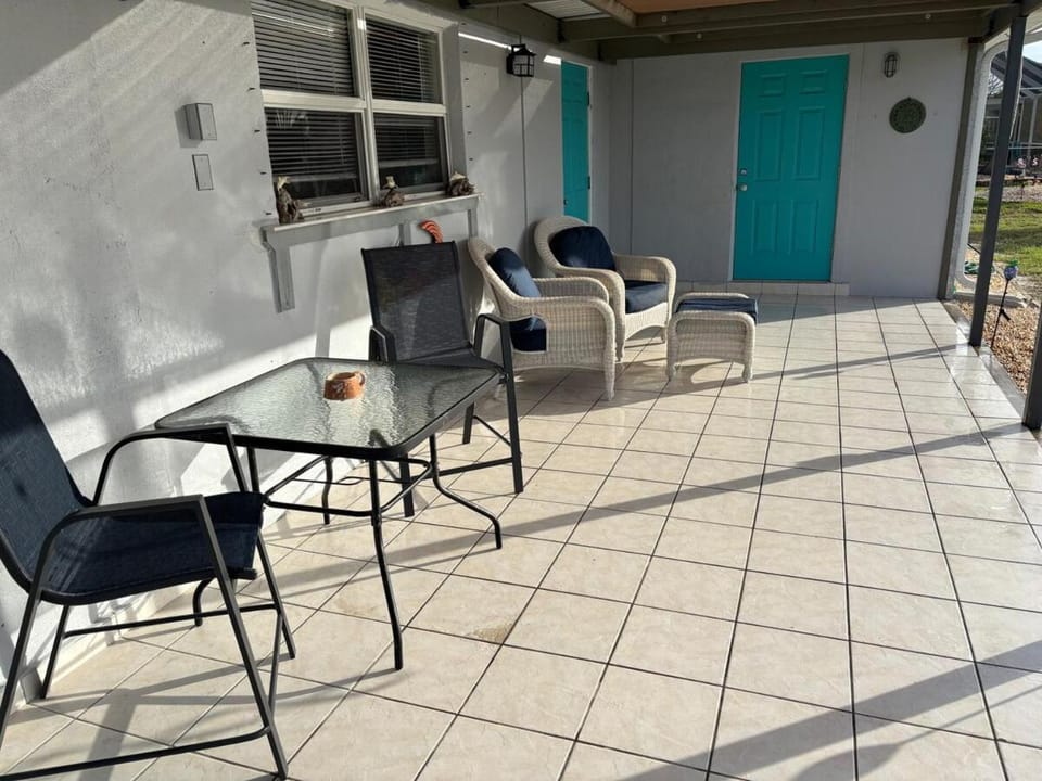 Canal Breeze Getaway House in Port Charlotte