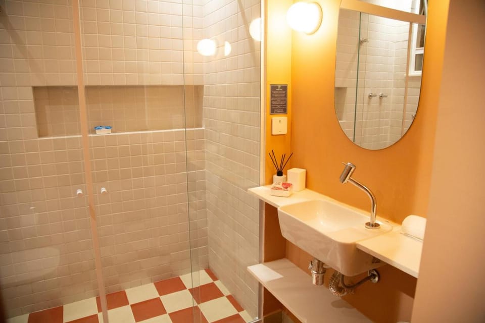 Copacabana | Reformado em ótima localização Apartment in Rio de Janeiro
