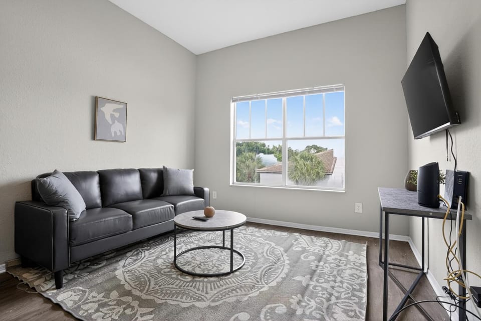 Contemporary 1BR at Mission Club Apartment in Orlando