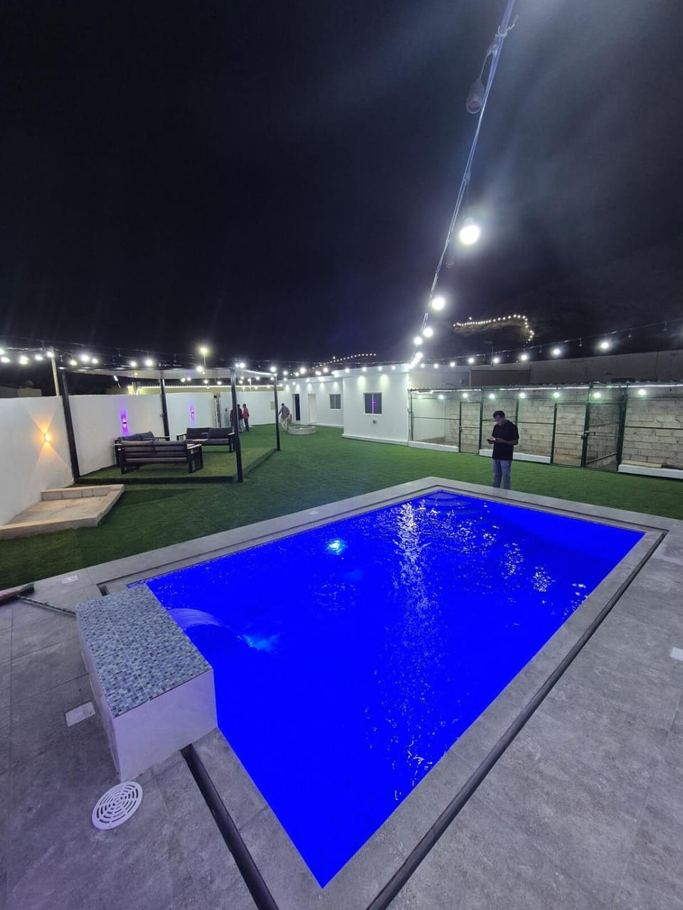 Swimming pool
