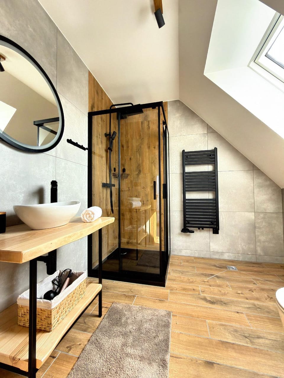 Shower, Bathroom