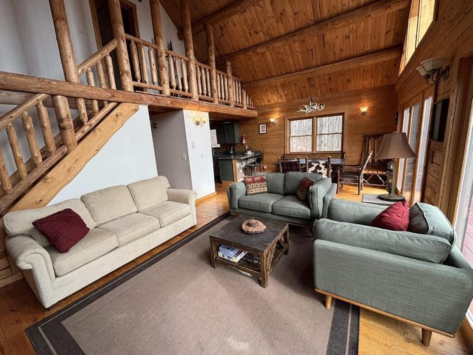 Wild Edges House in Deep Creek Lake