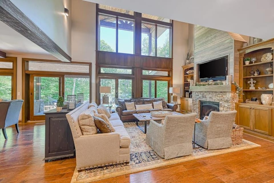 Luxury Lake House in Deep Creek Lake