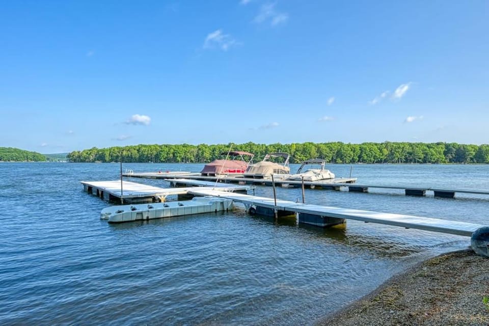 Black Rock Lodge House in Deep Creek Lake