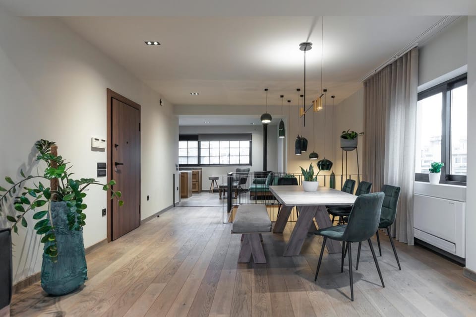 Living room, Seating area, Dining area