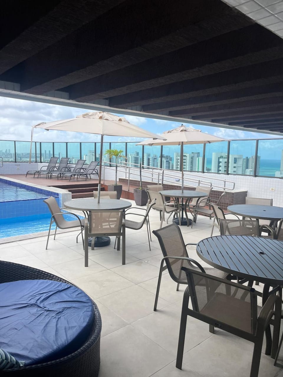 Praia Boa Viagem Recife Flat no Beach Class com 02 quartos com Suite Top Apartment in Recife
