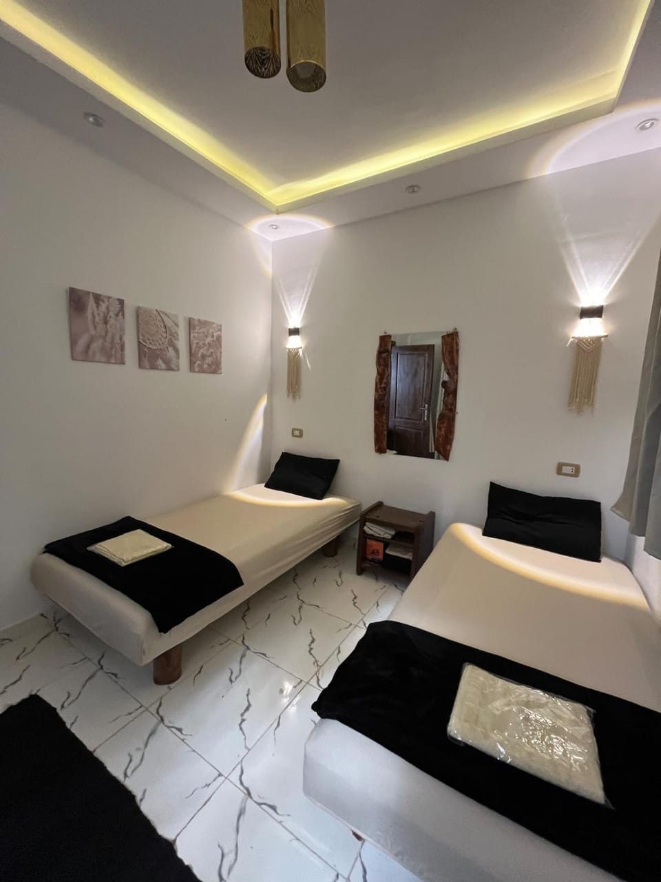 Bed, Bedroom
