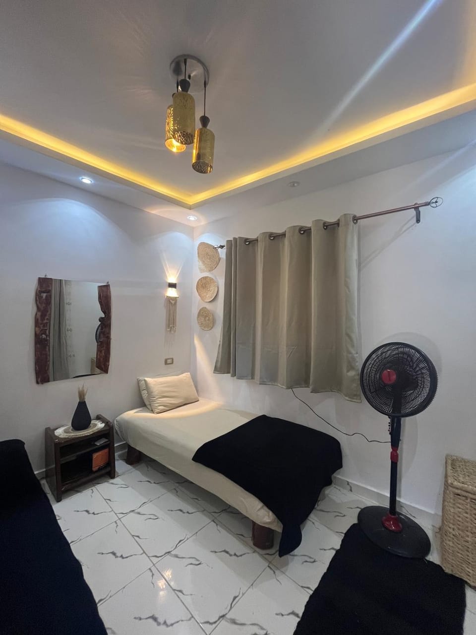 Bed, Bedroom, air conditioner