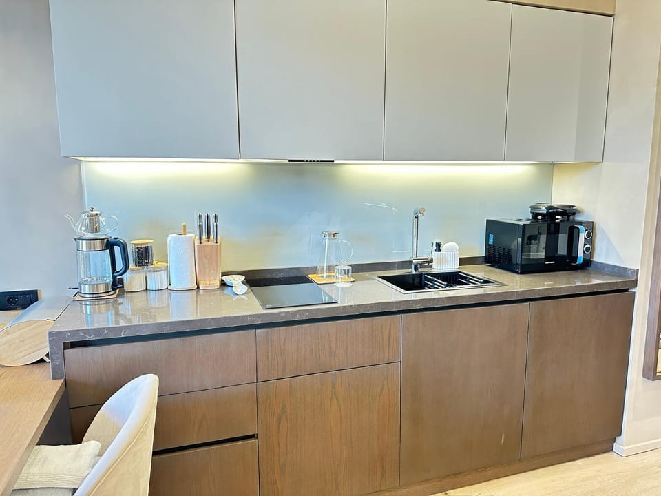 Coffee/tea facilities, Kitchen or kitchenette, minibar, toaster, washing machine